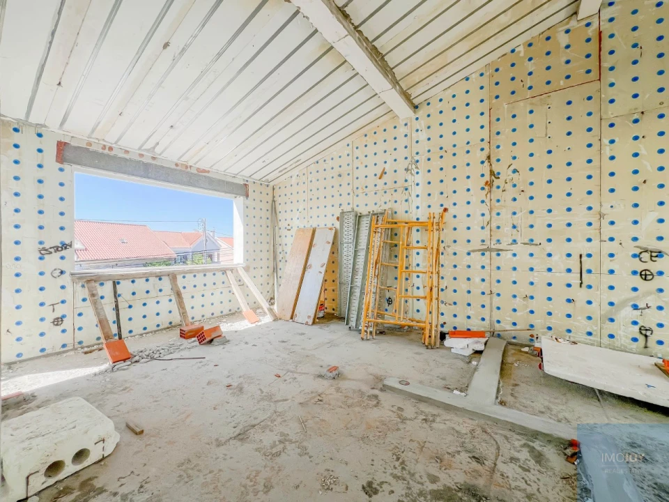 Moradia T4 para Venda em São Domingos de Rana Foto 25