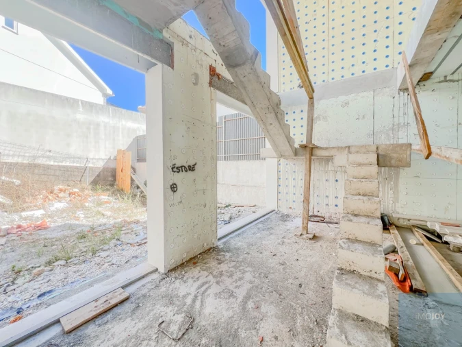 Moradia T4 para Venda em São Domingos de Rana Foto 18