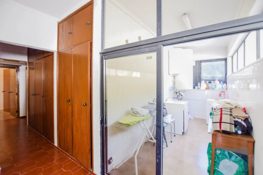 Moradia T10 para Venda em Santa Maria e São Miguel, São Martinho, São Pedro Penaferrim Foto 45