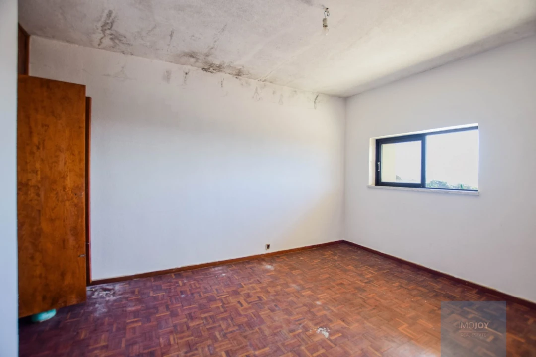 Moradia T10 para Venda em Santa Maria e São Miguel, São Martinho, São Pedro Penaferrim Foto 46