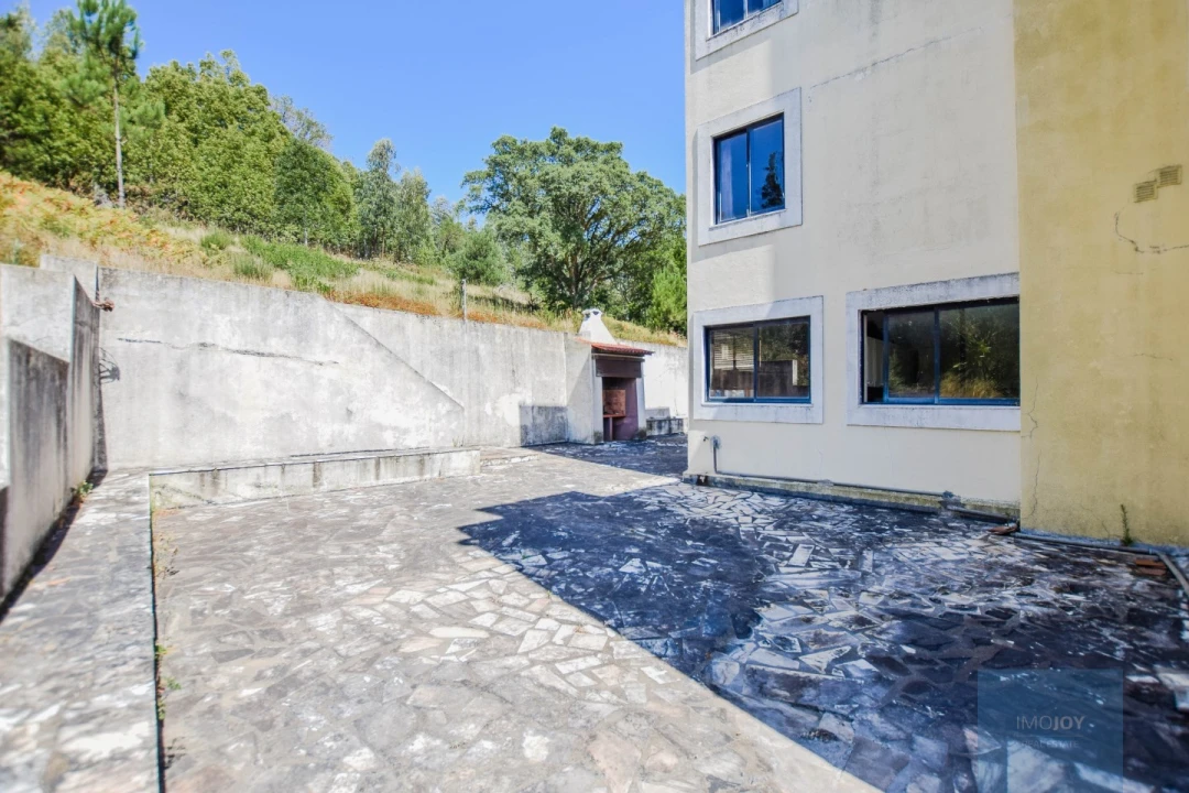 Moradia T10 para Venda em Santa Maria e São Miguel, São Martinho, São Pedro Penaferrim Foto 49