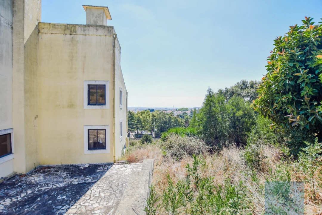 Moradia T10 para Venda em Santa Maria e São Miguel, São Martinho, São Pedro Penaferrim Foto 51