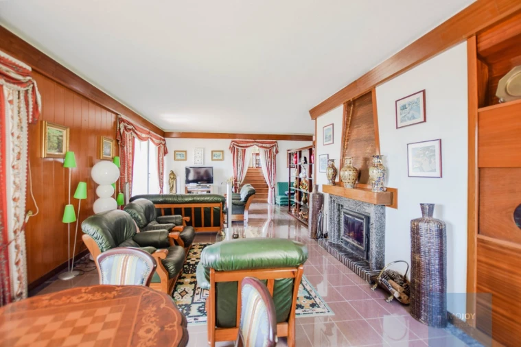 Moradia T10 para Venda em Santa Maria e São Miguel, São Martinho, São Pedro Penaferrim Foto 6