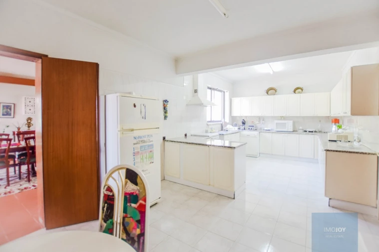 Moradia T10 para Venda em Santa Maria e São Miguel, São Martinho, São Pedro Penaferrim Foto 12