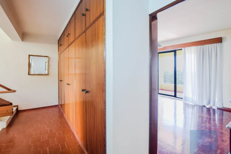 Moradia T10 para Venda em Santa Maria e São Miguel, São Martinho, São Pedro Penaferrim Foto 17