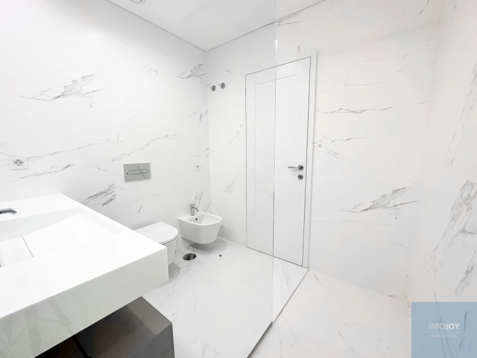 Apartamento T4 para Arrendamento em Matosinhos e Leça da Palmeira Foto 13