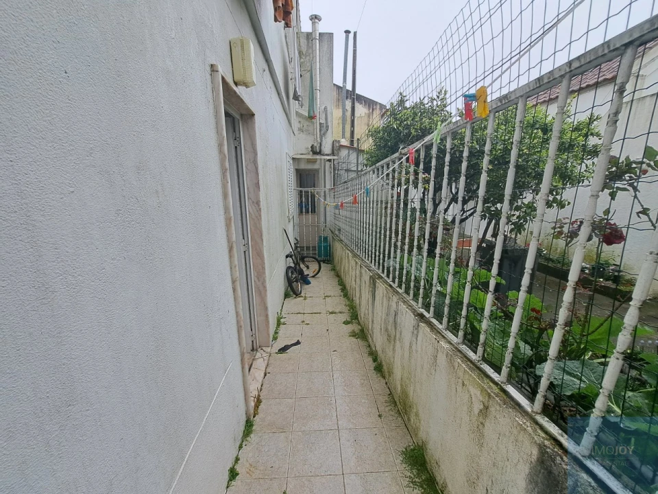 Prédio para Venda em Casal de Cambra Foto 21