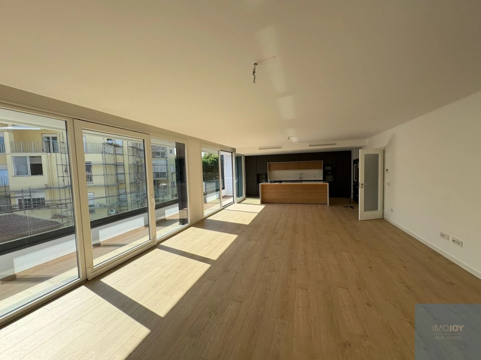 Apartamento T3 para Venda em Carcavelos e Parede Foto 4