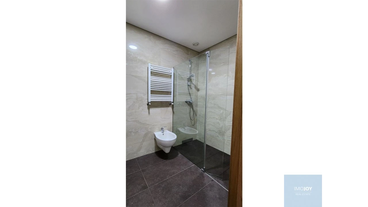 Apartamento T2 para Arrendamento em Cedofeita, Santo Ildefonso, Sé, Miragaia, São Nicolau e Vitória Foto 10
