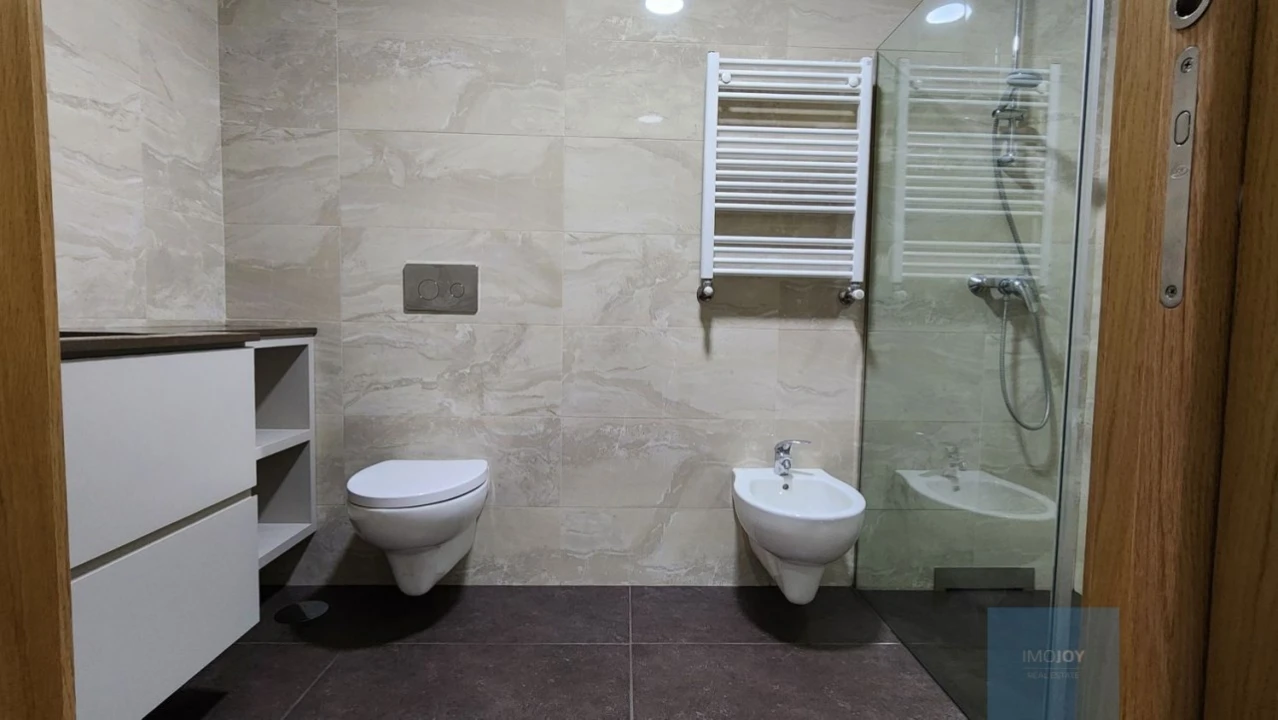Apartamento T2 para Arrendamento em Cedofeita, Santo Ildefonso, Sé, Miragaia, São Nicolau e Vitória Foto 11