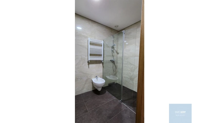 Apartamento T2 para Arrendamento em Cedofeita, Santo Ildefonso, Sé, Miragaia, São Nicolau e Vitória Foto 10