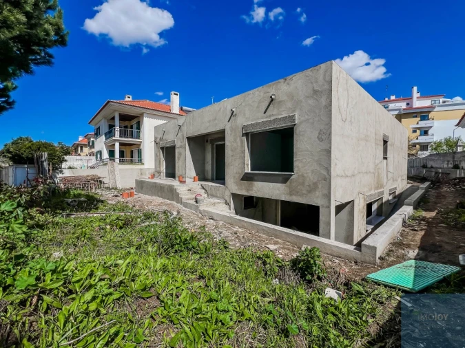 Moradia T3 para Venda em Carcavelos e Parede