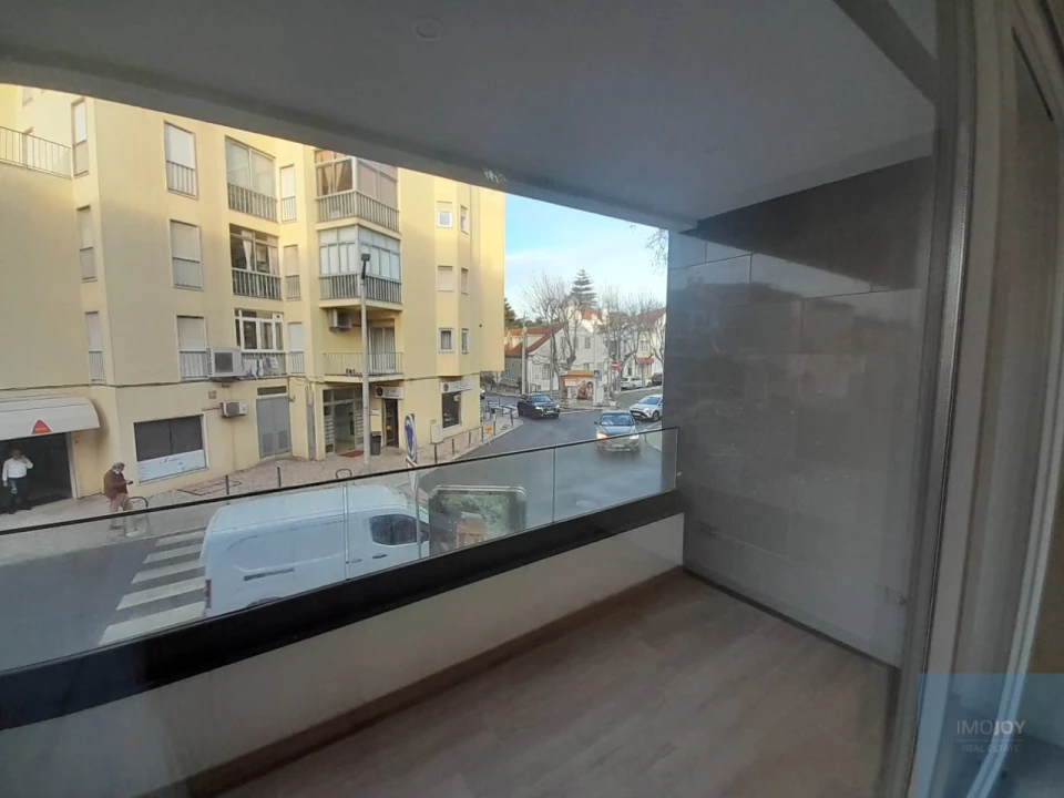 Apartamento T3 para Venda em Carcavelos e Parede Foto 17