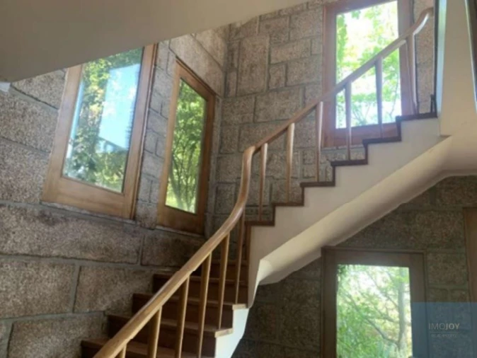 Moradia T5 para Venda em Azurem Foto 13