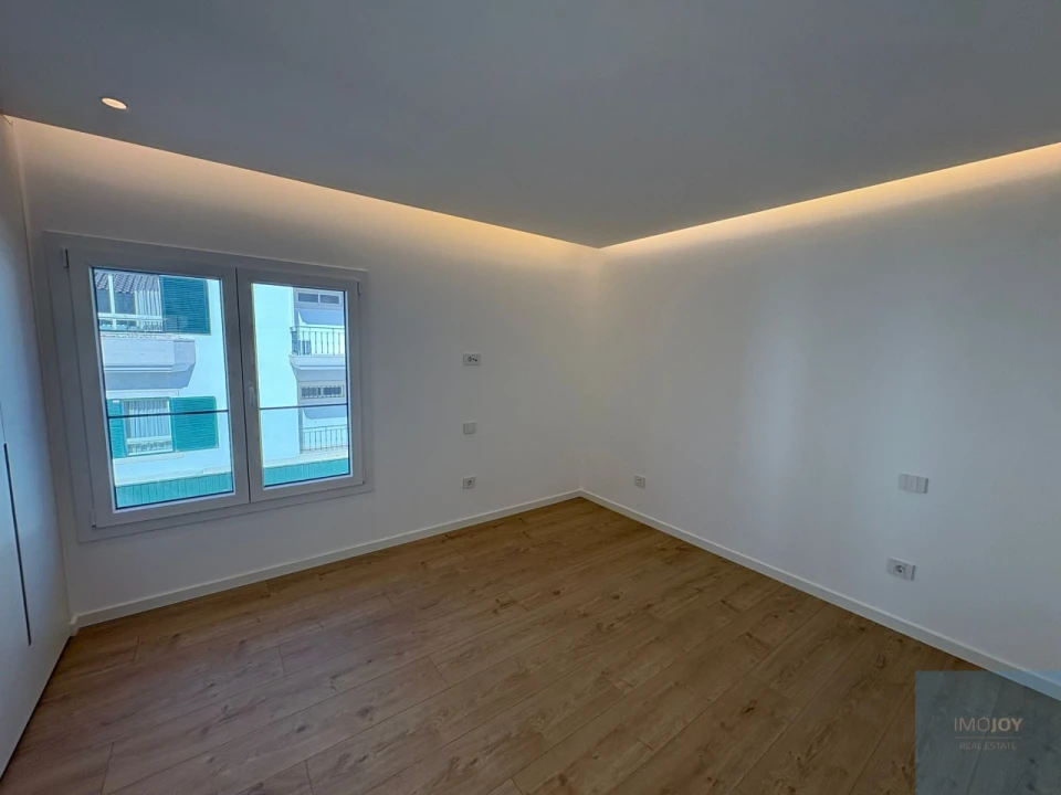 Apartamento T3 para Venda em Carcavelos e Parede Foto 18