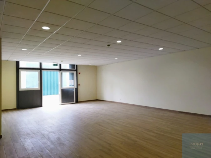 Armazém para Arrendamento em Cedofeita, Santo Ildefonso, Sé, Miragaia, São Nicolau e Vitória