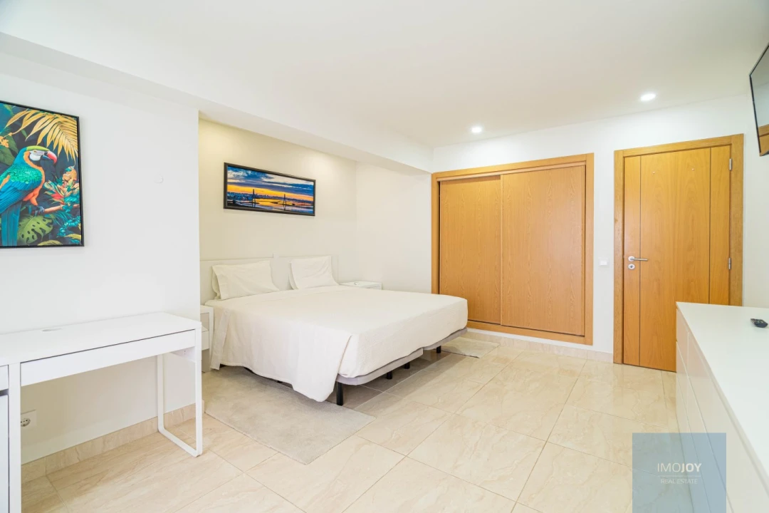Apartamento T1 para Venda em Portimão Foto 19
