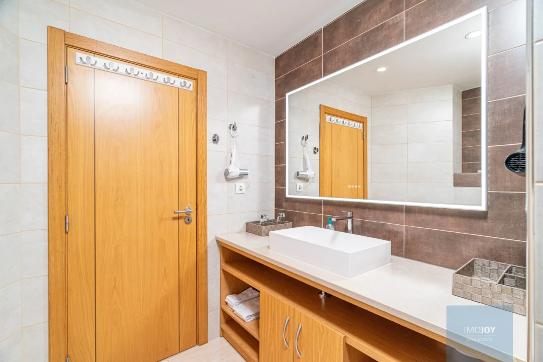 Apartamento T1 para Venda em Portimão Foto 24