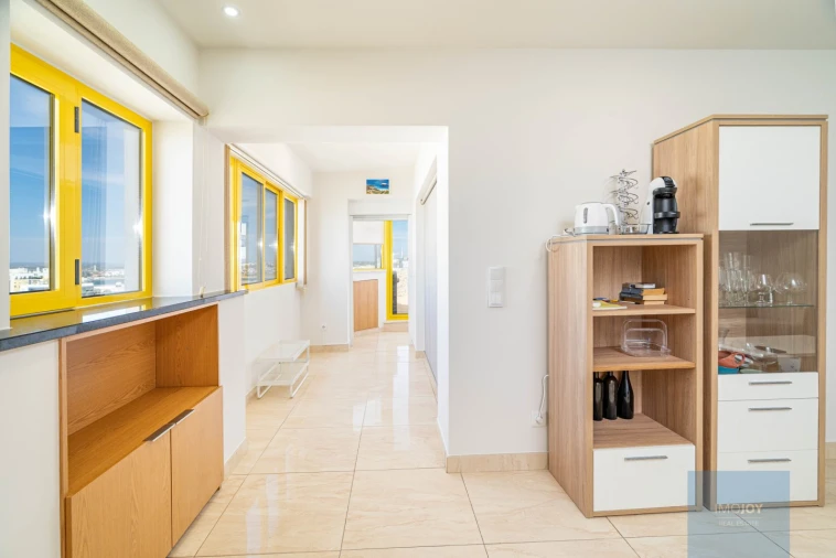 Apartamento T1 para Venda em Portimão Foto 9