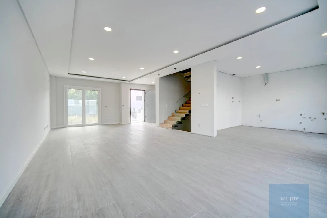 Moradia T4 para Venda em Alcochete Foto 3