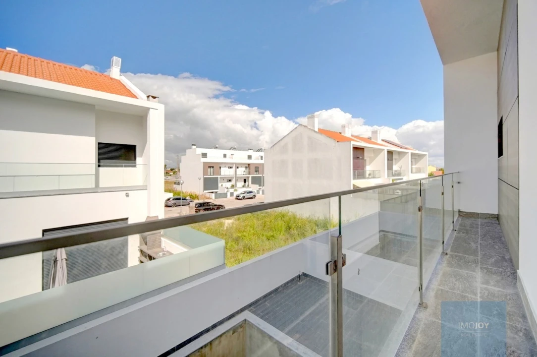 Moradia T4 para Venda em Alcochete Foto 9