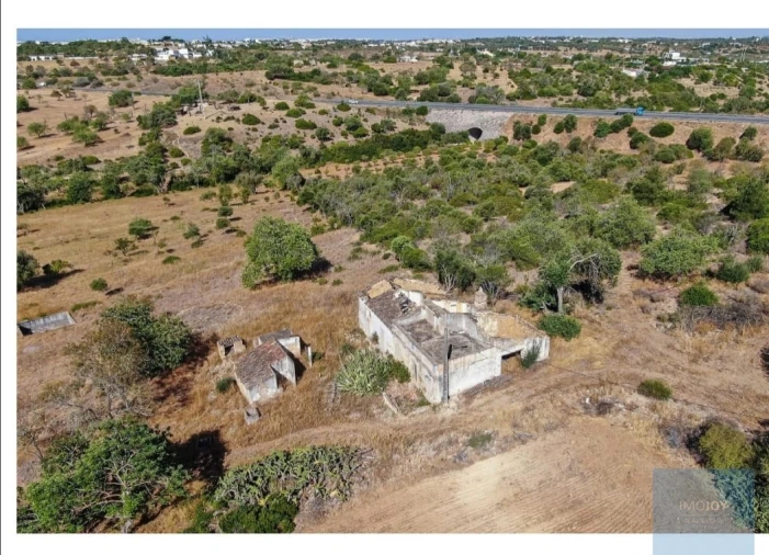 Terreno para Venda em Quelfes Foto 10