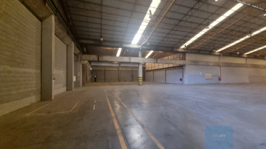 Armazém para Arrendamento em Sado Foto 11