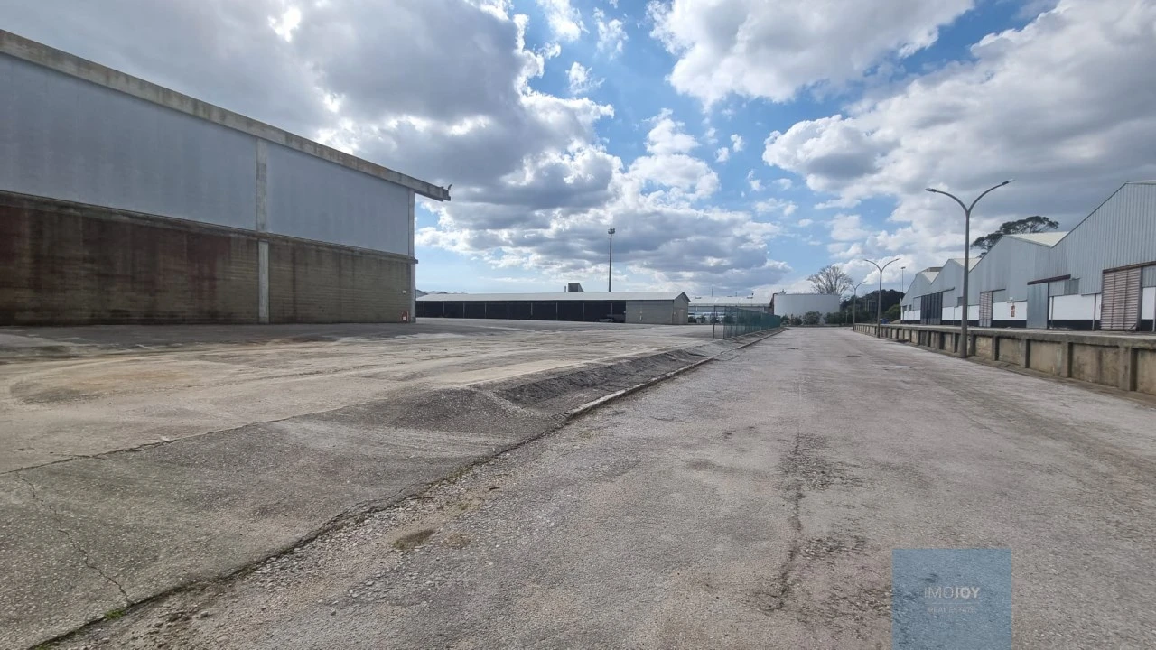 Armazém para Arrendamento em Sado Foto 14