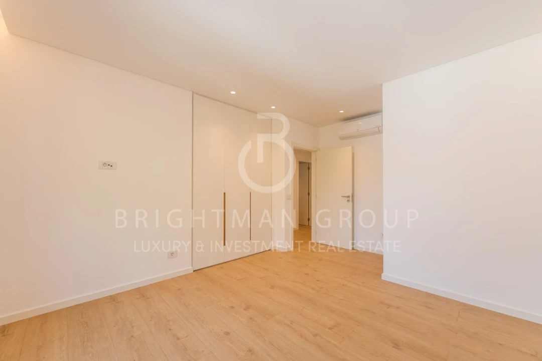 Apartamento T3 para Venda em Carcavelos e Parede Foto 12