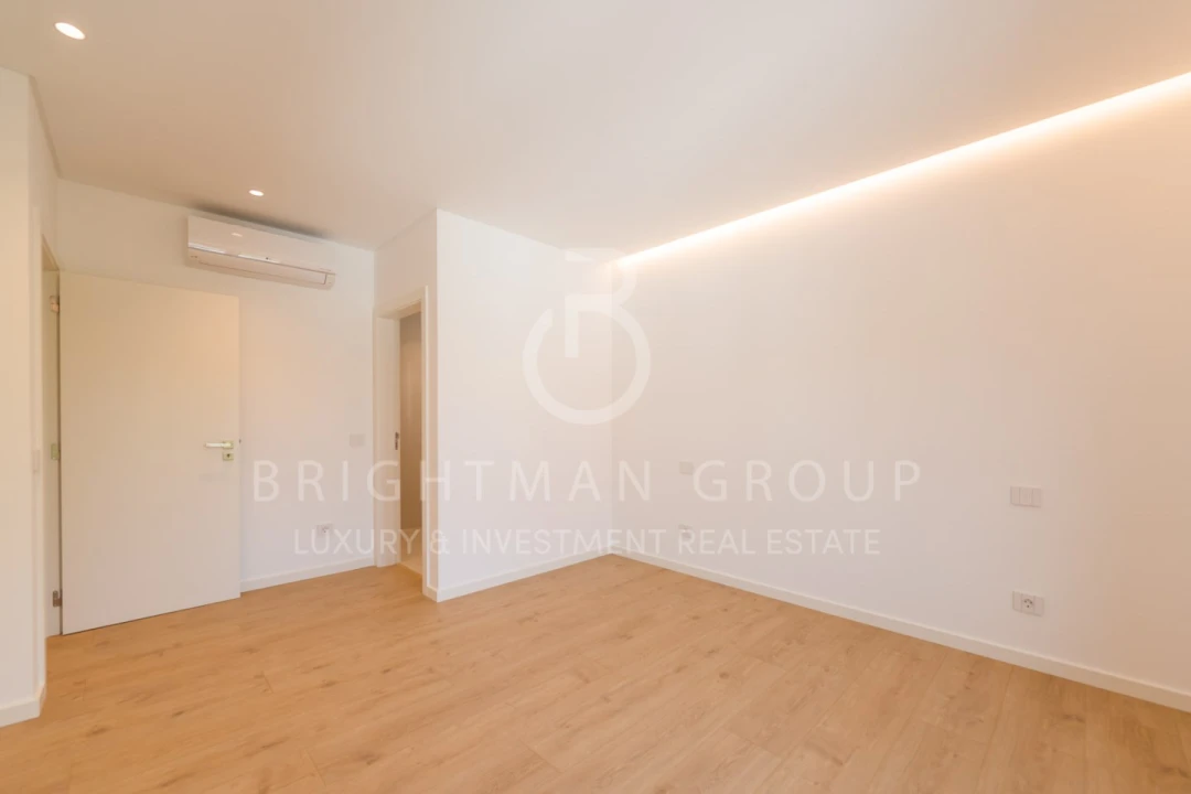 Apartamento T3 para Venda em Carcavelos e Parede Foto 13