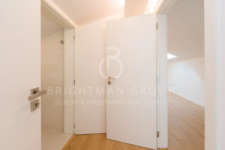 Apartamento T3 para Venda em Carcavelos e Parede Foto 18