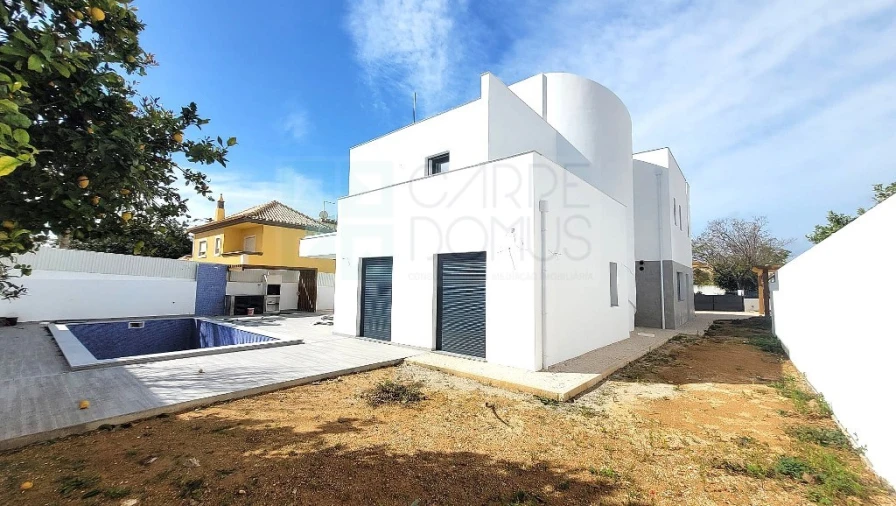 Moradia T4 para Venda em Tavira (Santa Maria e Santiago) Foto 17