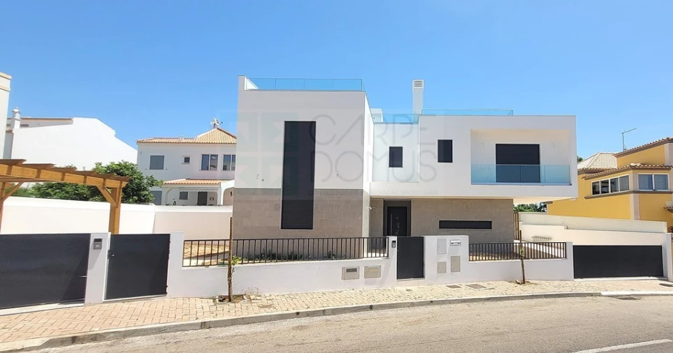 Moradia T4 para Venda em Tavira (Santa Maria e Santiago) Foto 5