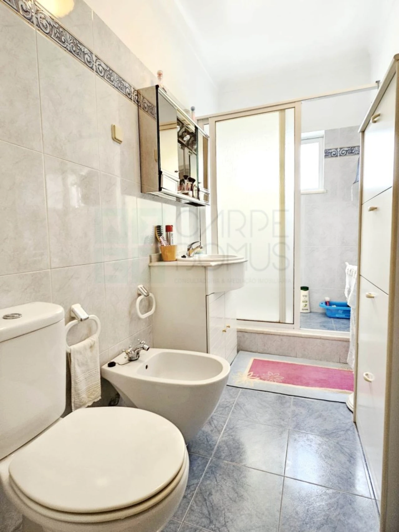 Apartamento T3 para Venda em Carcavelos e Parede Foto 31