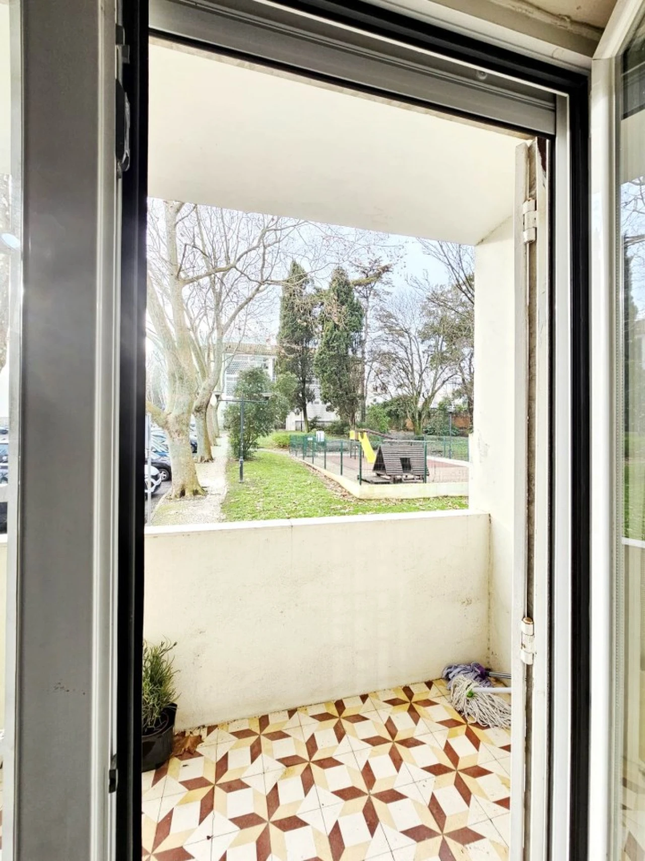 Apartamento T3 para Venda em Carcavelos e Parede Foto 13