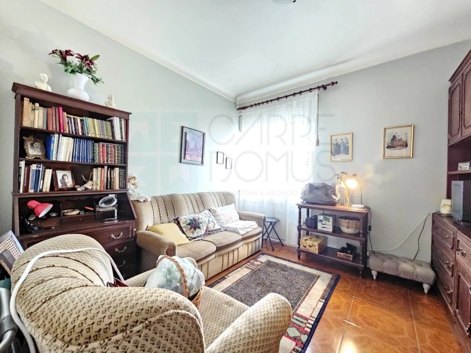 Apartamento T3 para Venda em Carcavelos e Parede Foto 28