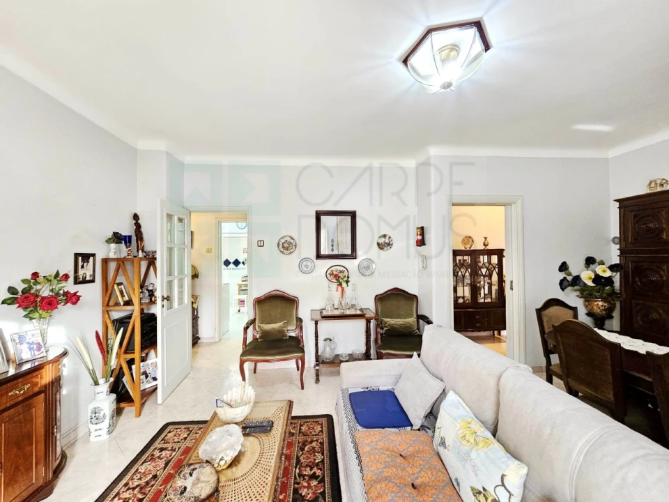 Apartamento T3 para Venda em Carcavelos e Parede Foto 15