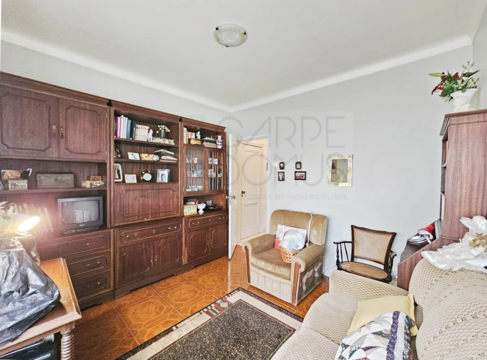 Apartamento T3 para Venda em Carcavelos e Parede Foto 29