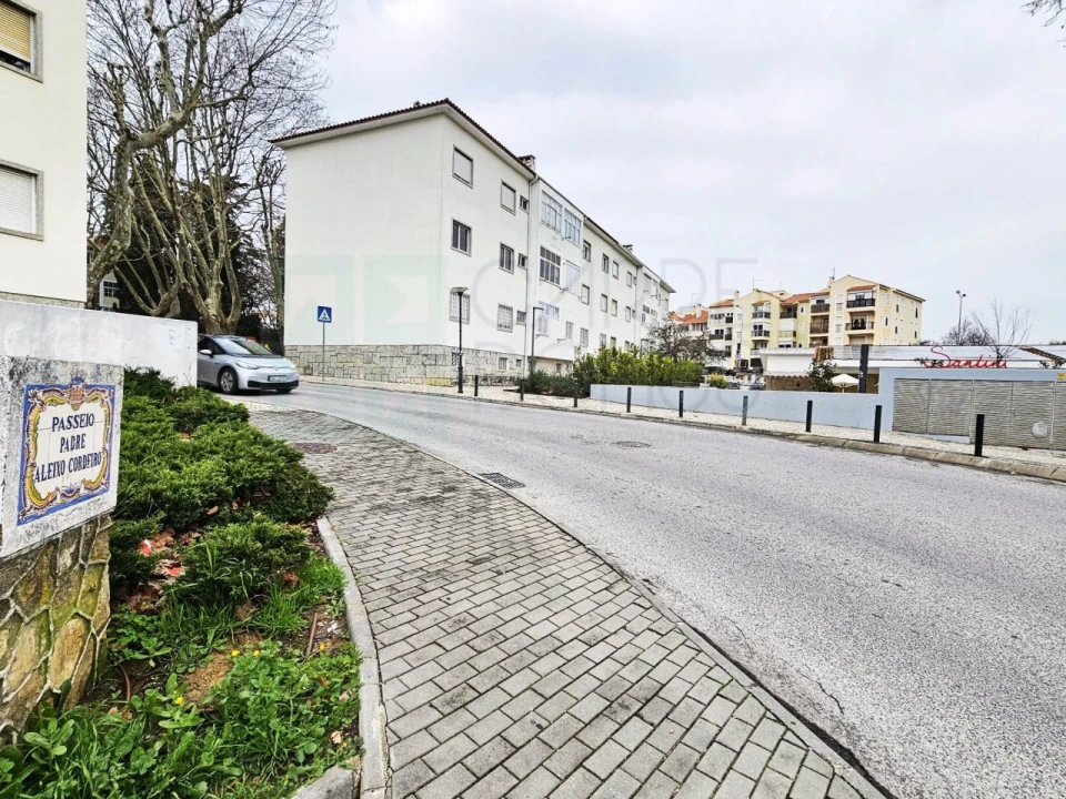 Apartamento T3 para Venda em Carcavelos e Parede Foto 52