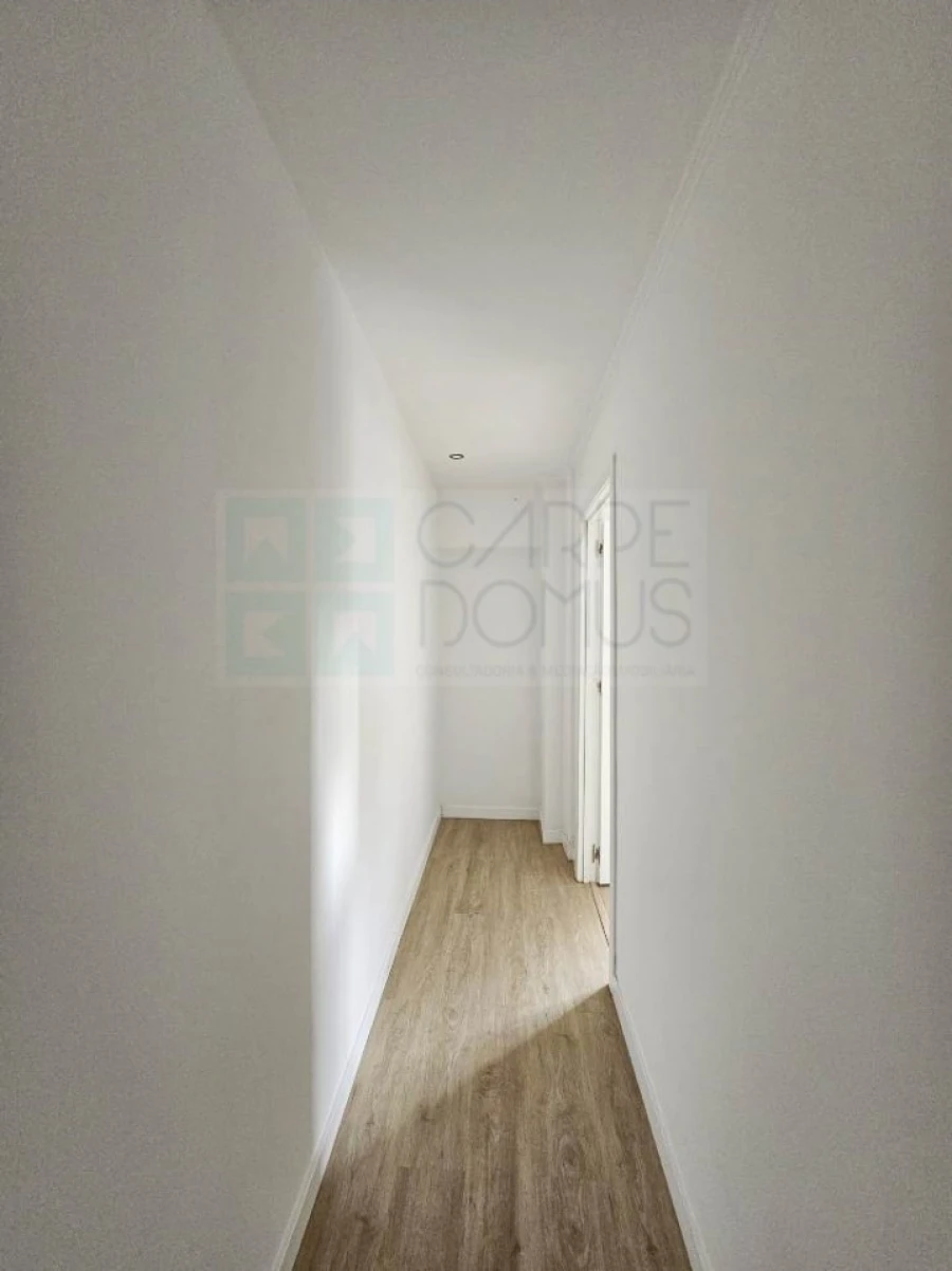 Apartamento T3 para Venda em Ramada e Caneças Foto 27