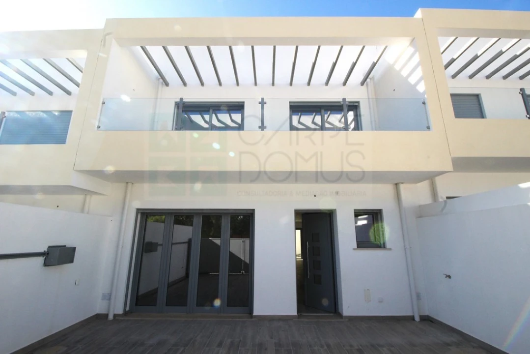 Moradia T3 para Venda em Tavira (Santa Maria e Santiago) Foto 3