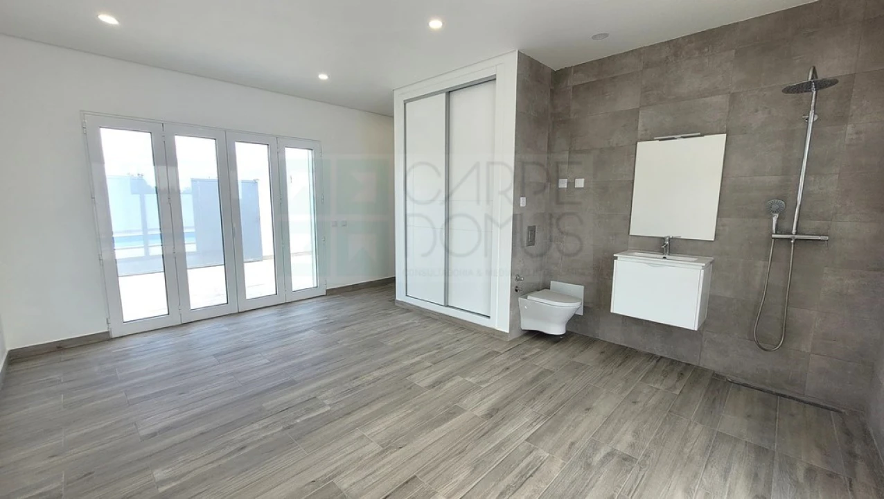 Moradia T4 para Venda em Altura Foto 23