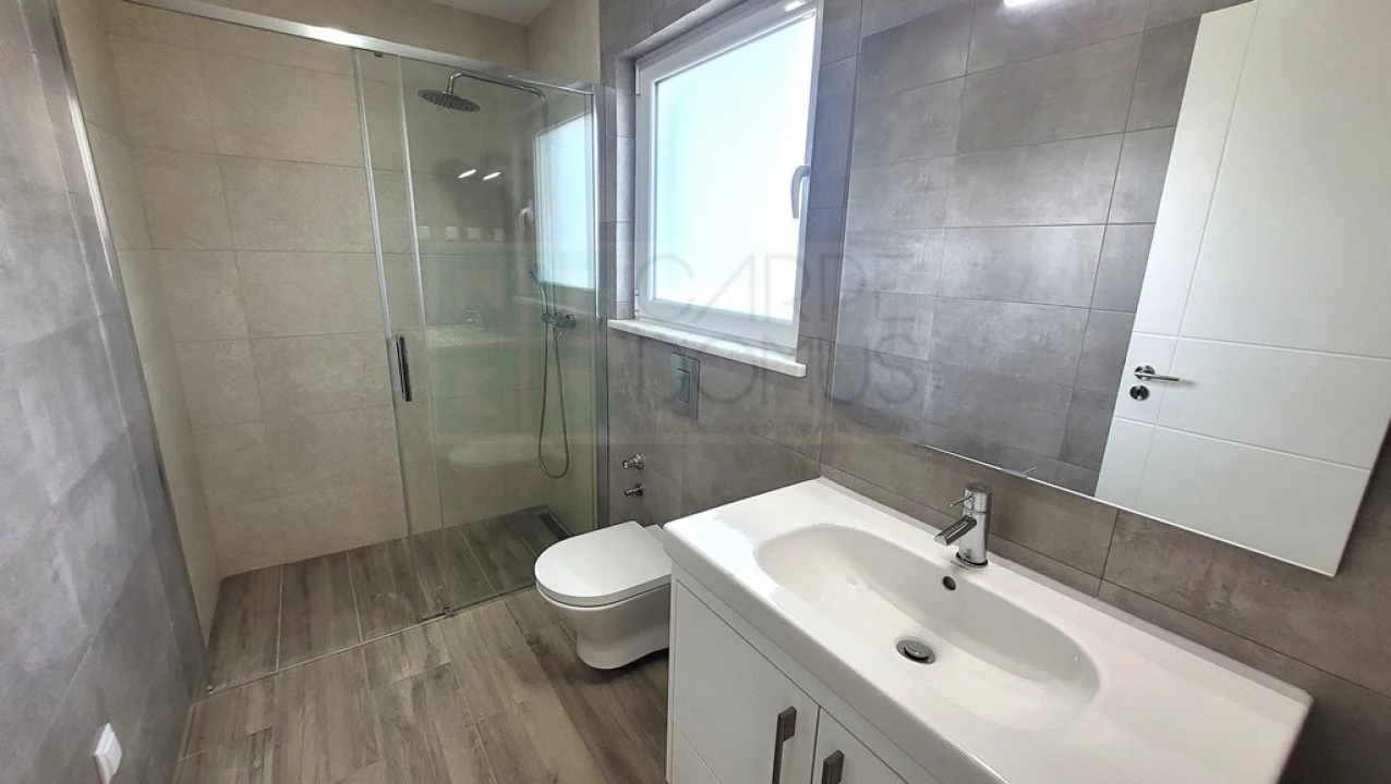 Moradia T4 para Venda em Altura Foto 39