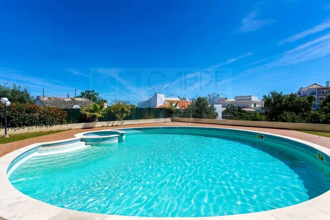 Apartamento T1 para Arrendamento em Tavira (Santa Maria e Santiago) Foto 1