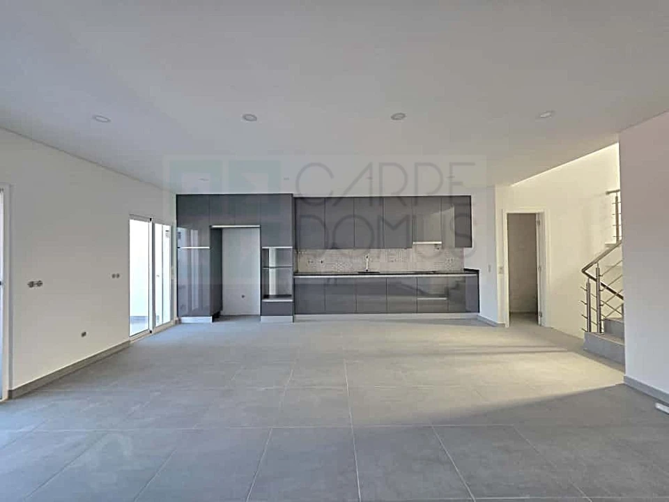 Moradia T3 para Venda em Tavira (Santa Maria e Santiago) Foto 2