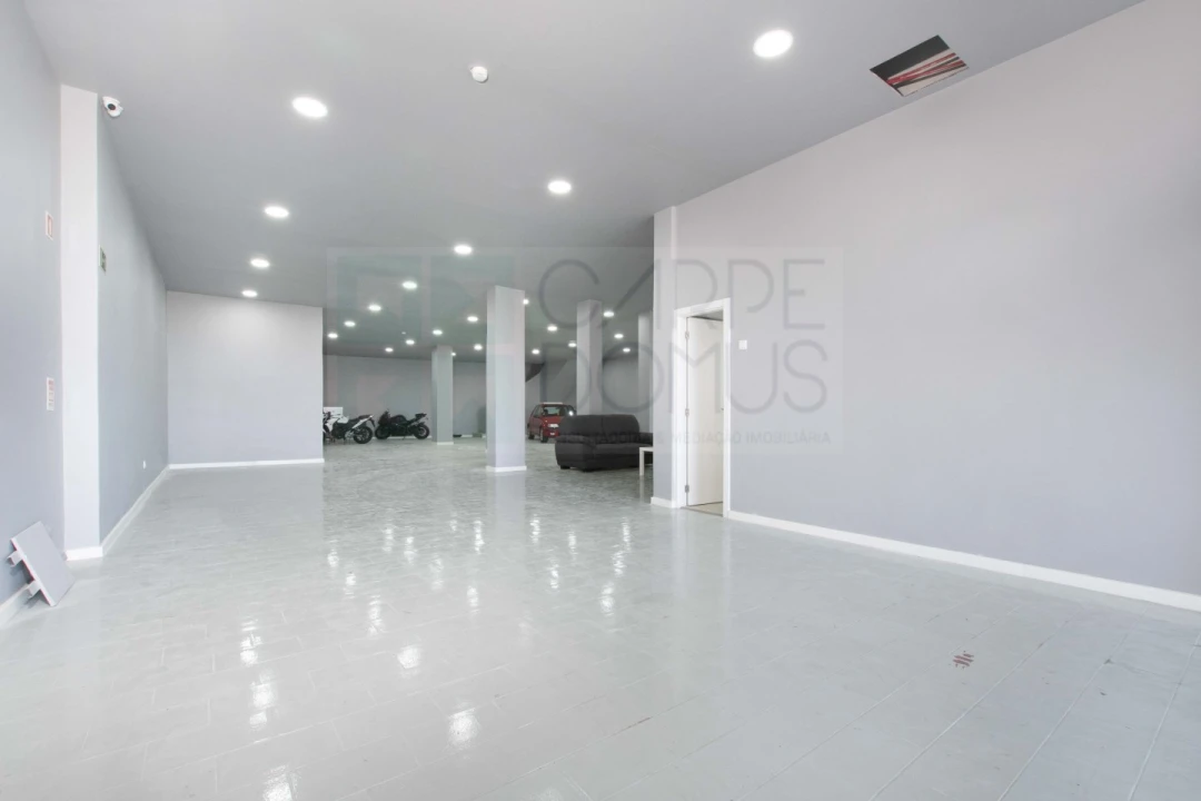 Garagem para Venda em Alverca do Ribatejo e Sobralinho Foto 8