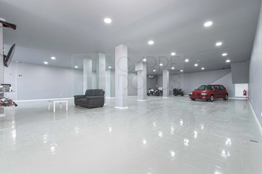 Garagem para Venda em Alverca do Ribatejo e Sobralinho Foto 4