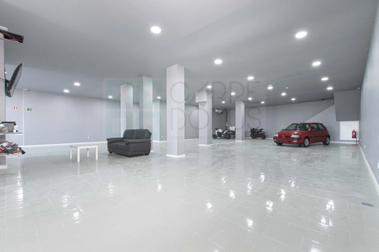 Garagem para Venda em Alverca do Ribatejo e Sobralinho Foto 4
