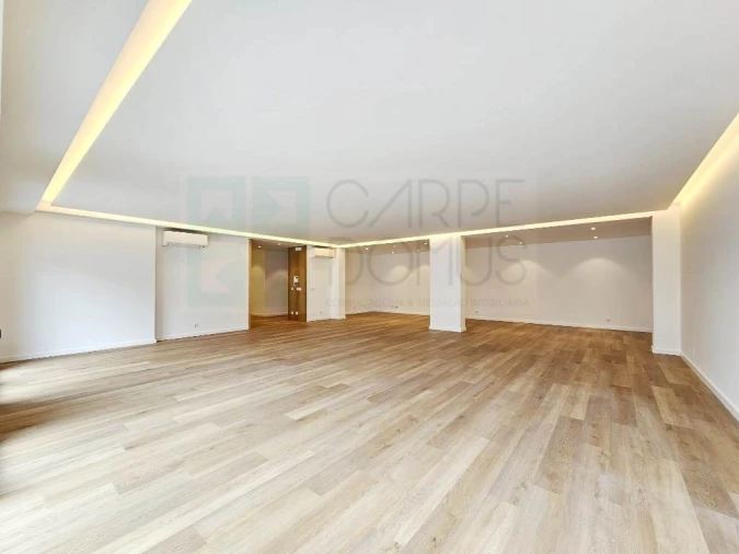 Apartamento T3 para Venda em Alcabideche Foto 15