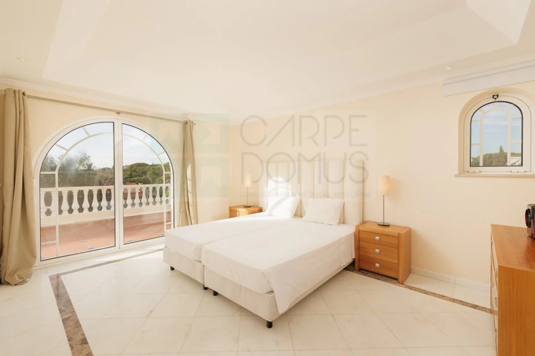 Moradia T4 para Venda em Almancil Foto 52